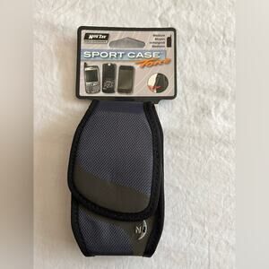 New Nite Ize Sport Case Cell Phone Magnetic Closure and Pocket Clip on Back